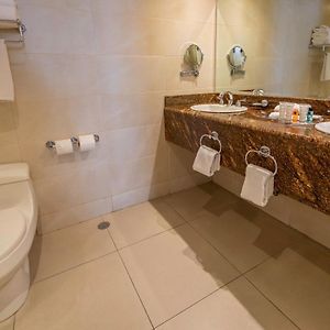 One-Bedroom King Suite
